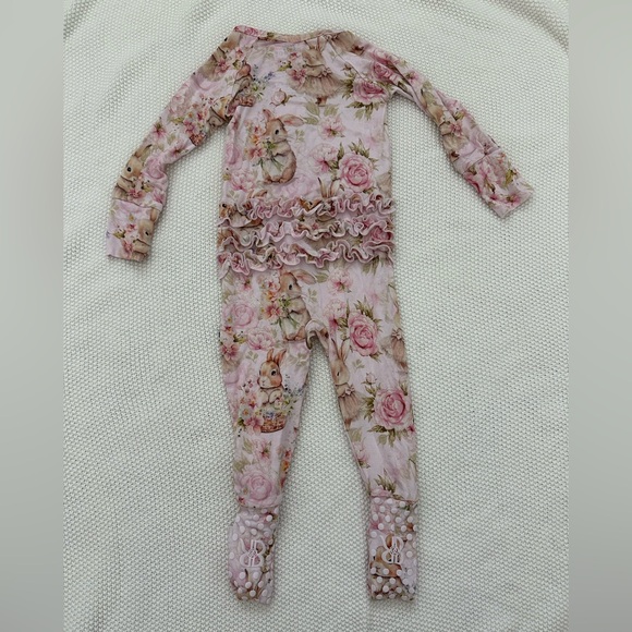 Bums and Roses Convertible Ruffle Pajamas - Picture 2 of 3